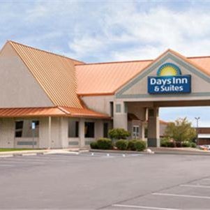 Days Inn & Suites by Wyndham Kokomo Thumbnail