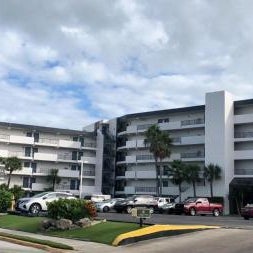 La Quinta Inn & Suites by Wyndham Cocoa Beach Oceanfront Thumbnail