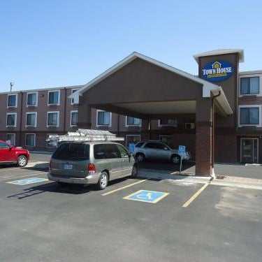 TownHouse Extended Stay Hotel Downtown Thumbnail