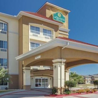 La Quinta Inn & Suites by Wyndham Corsicana Thumbnail