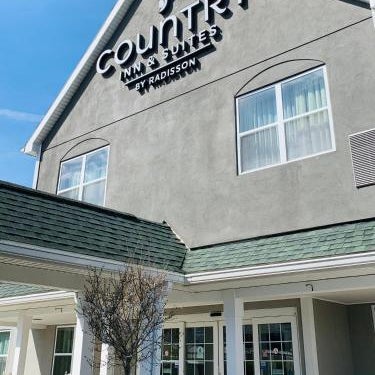 Country Inn & Suites by Radisson, Ithaca, NY Thumbnail