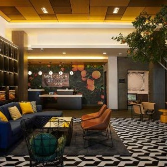 Hampton Inn By Hilton & Suites Los Angeles/Sherman Oaks Thumbnail
