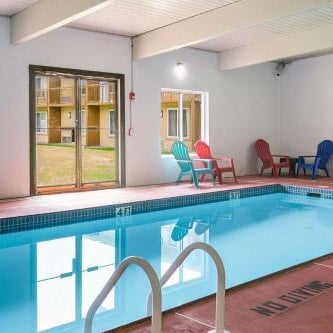 Fairmount Inn & Suites - Stroudsburg, Poconos Thumbnail