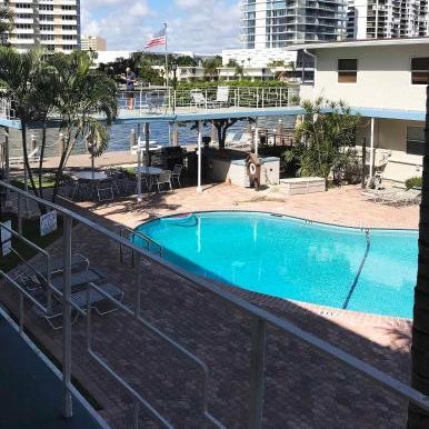 Holiday Isle Yacht Club Thumbnail