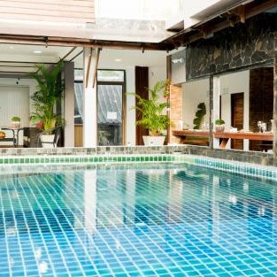 Billabong Hotel And Cafe