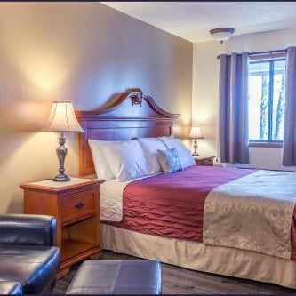 Shady Acre Inn and Suites Thumbnail