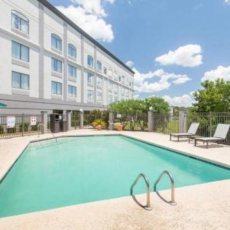 Wingate by Wyndham Savannah/Pooler Thumbnail