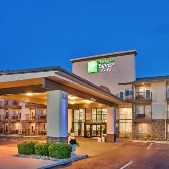 Holiday Inn Express Hotel & Suites Branson 76 Central By IHG Thumbnail