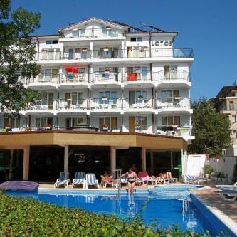 Hotel Lotos