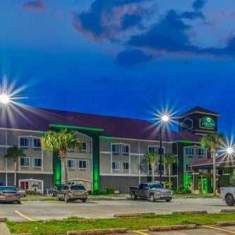 La Quinta Inn & Suites by Wyndham Biloxi Thumbnail