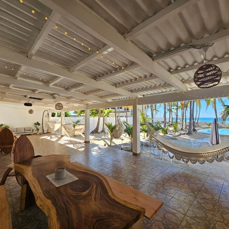 Sunset Surf Villa Thumbnail