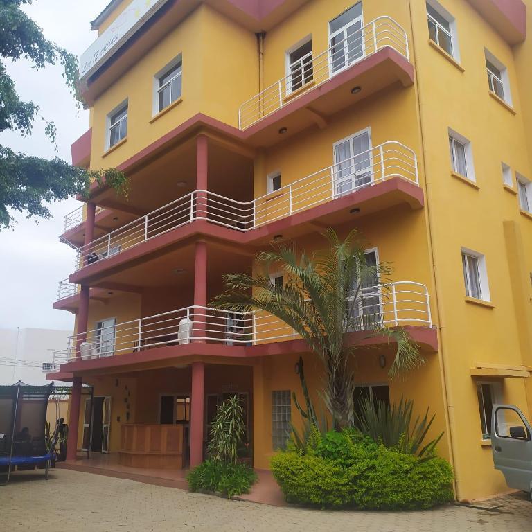 Hôtel Les 12 Collines, Ivato Aéroport Thumbnail
