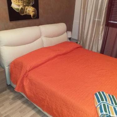 BED&FLY NEAR AIRPORT CATANIA FONTANAROSSA BAGNO PRIVATO In CAMERA