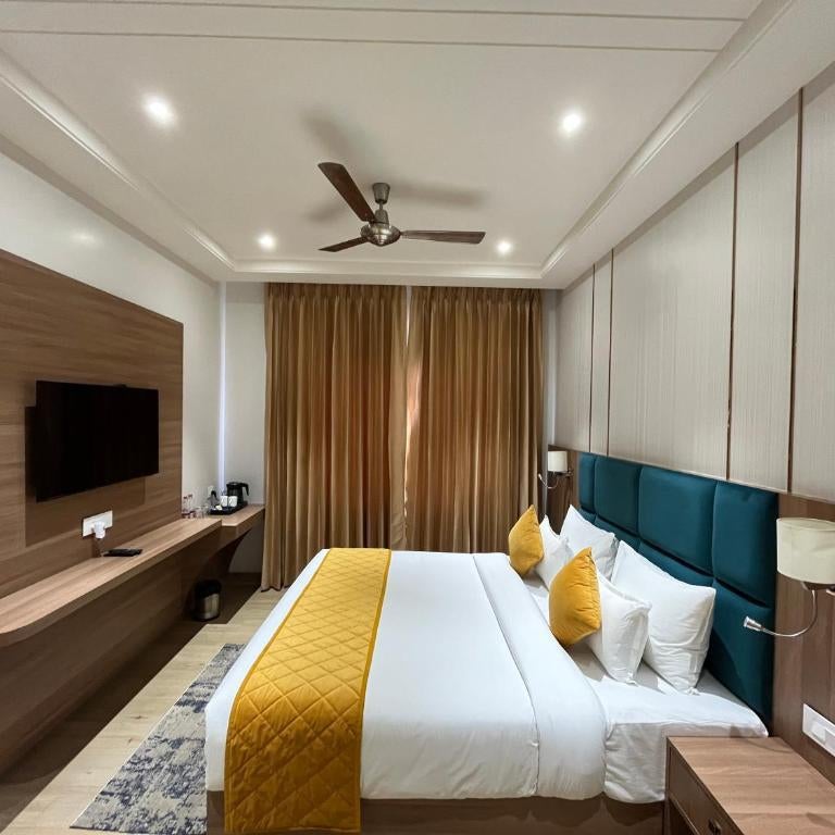 Hotel Three Seasons Thumbnail