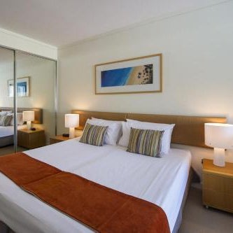 Blue on Blue Studio Room 1322 Thumbnail