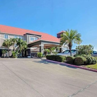 La Quinta Inn & Suites by Wyndham Corpus Christi Airport Thumbnail