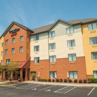TownePlace Suites by Marriott Erie Thumbnail