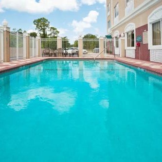 Country Inn & Suites by Radisson, St. Petersburg - Clearwater, FL