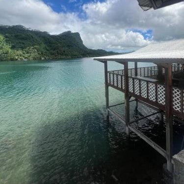 Taina - dans la baie de Faaroa Thumbnail