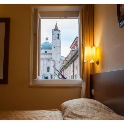 Residenza dei Capitani - Piazza del Popolo