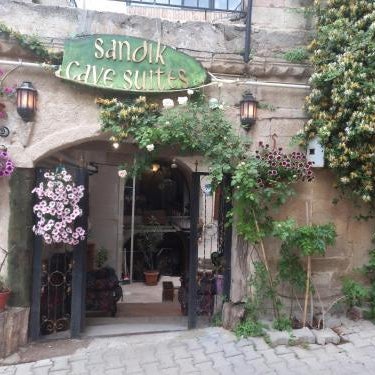 Sandık cave house