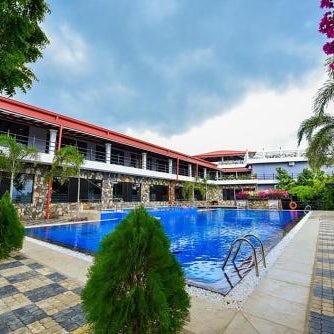 Centauria Wild Resort