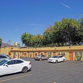 Griffith Park Motel, in Los Angeles Hollywood Area Thumbnail
