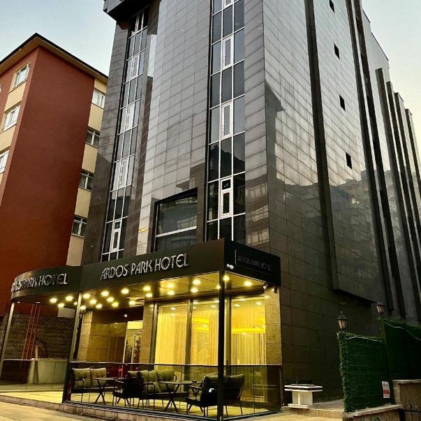Ardos Park Hotel