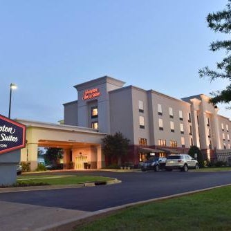 Hampton Inn By Hilton & Suites Alexandria Thumbnail