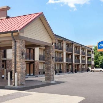 Howard Johnson by Wyndham Pigeon Forge Thumbnail