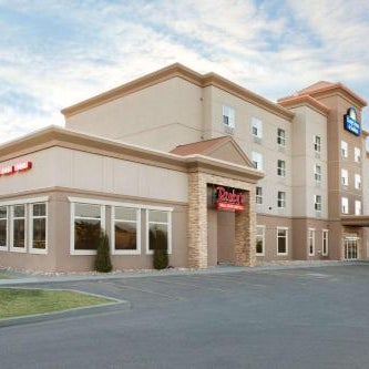 Days Inn & Suites by Wyndham Edmonton Airport Thumbnail