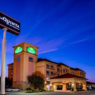 La Quinta Inn & Suites by Wyndham Dfw Airport West-Bedford Thumbnail