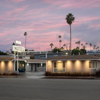 Santa Monica Hotel Thumbnail