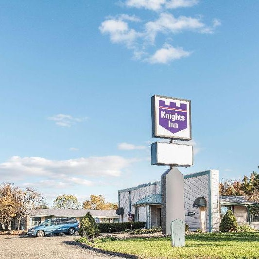 Knights Inn Canton Thumbnail