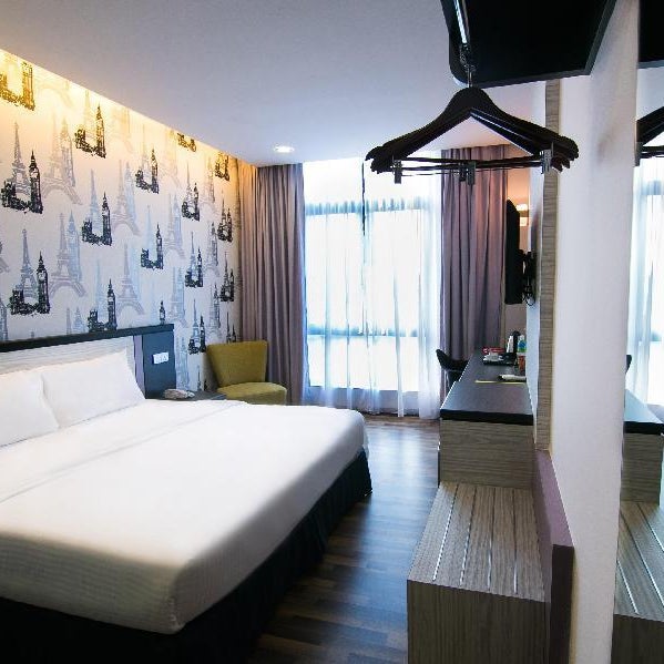 INDRA HOTEL - BOUTIQUE SUITES Thumbnail