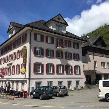 Hotel Alpina