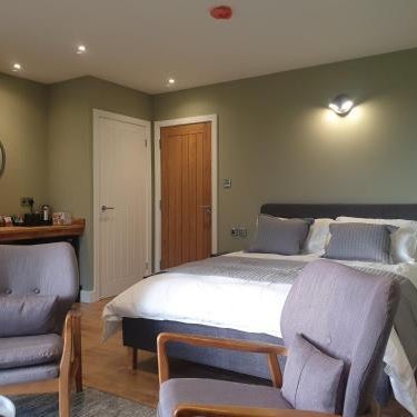 Open acres accommodation and airport parking Thumbnail
