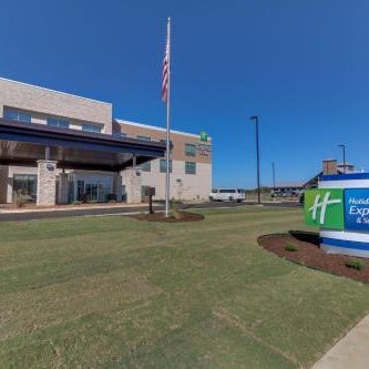 Holiday Inn Express & Suites Union City By IHG Thumbnail