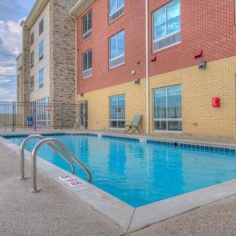 Holiday Inn Express and Suites Remington By IHG Thumbnail