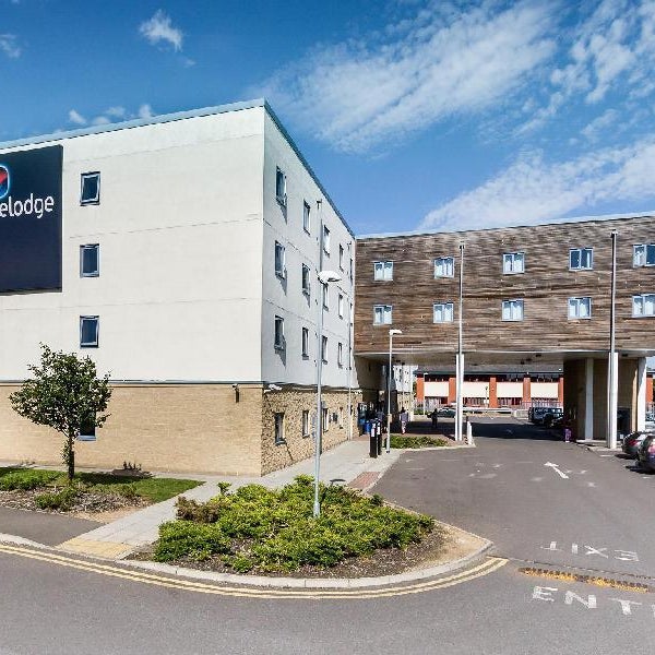 Travelodge Sunbury M3 Thumbnail