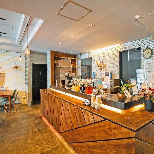 Hotel 385