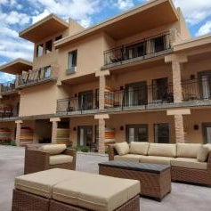 Bluff Dwellings Resort Thumbnail