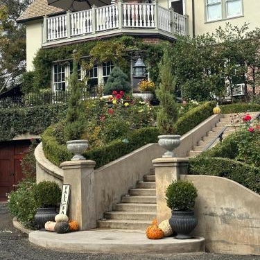 The Inn on Knowles Hill Bed & Breakfast Hotel Thumbnail