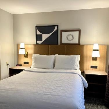 Staybridge Suites Milwaukee West-Oconomowoc By IHG Thumbnail