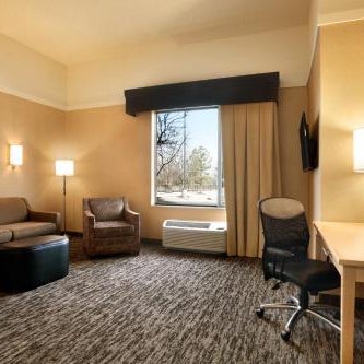 Doubletree By Hilton Hotel Oklahoma City Airport Thumbnail