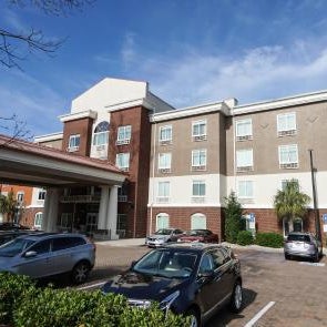 Holiday Inn Express Hotel & Suites Savannah - Midtown By IHG Thumbnail