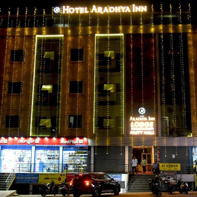 Aradhya Inn Deralakatte