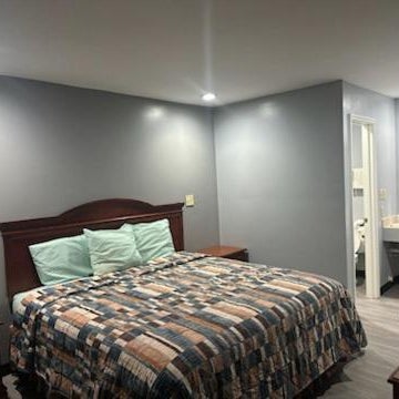 Sky Inn Hotel Thumbnail