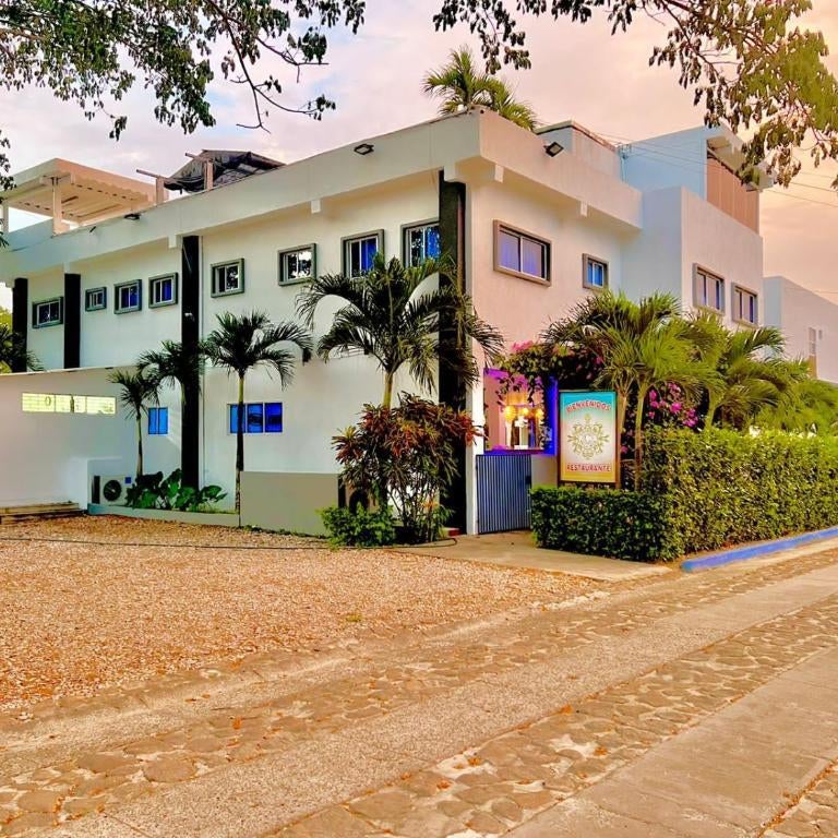 Hotel Boutique Chateau de la Mar