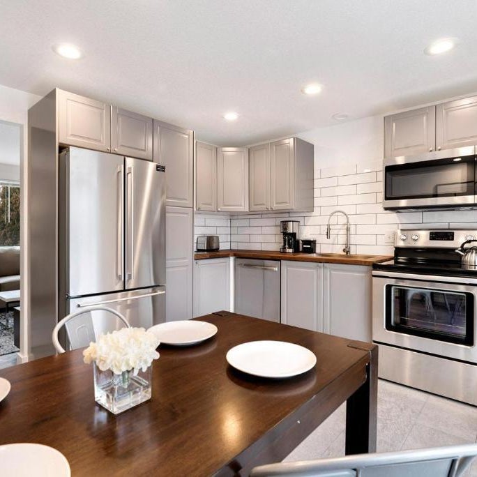 Comfortable Abode Near Historic Downtown Thumbnail
